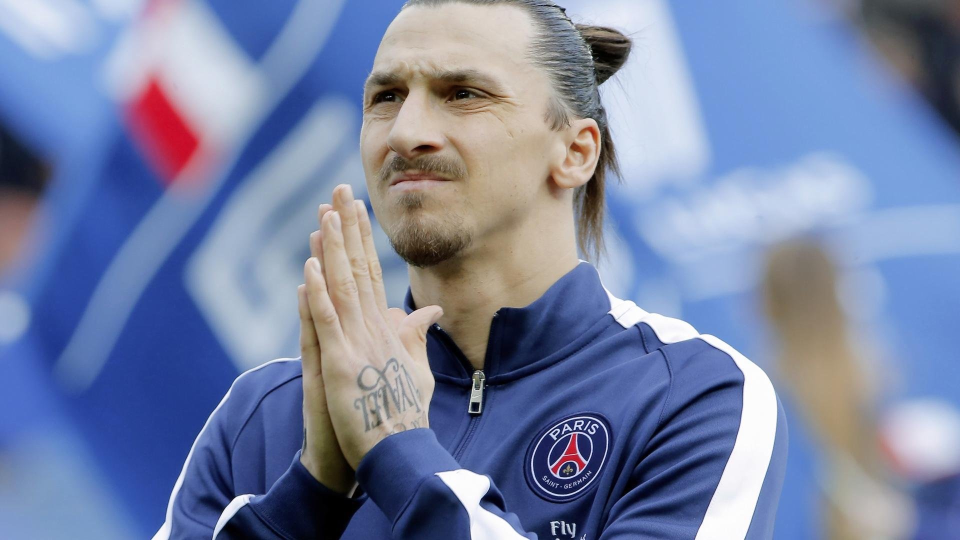 开云体育-VAR判罚再次引爆争议，那不勒斯对阵尤文图斯的点球时刻
